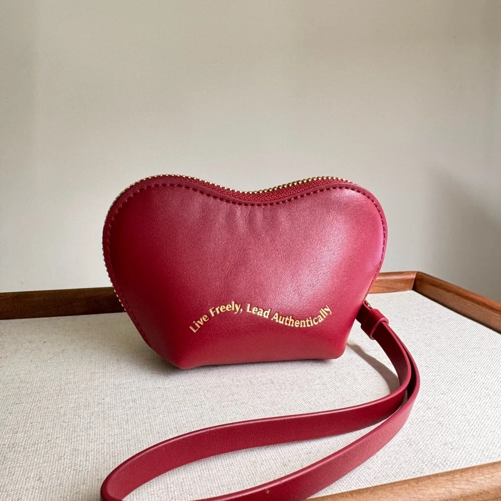 Oleada Red Heart Crossbody Bag - Picture 2 of 3